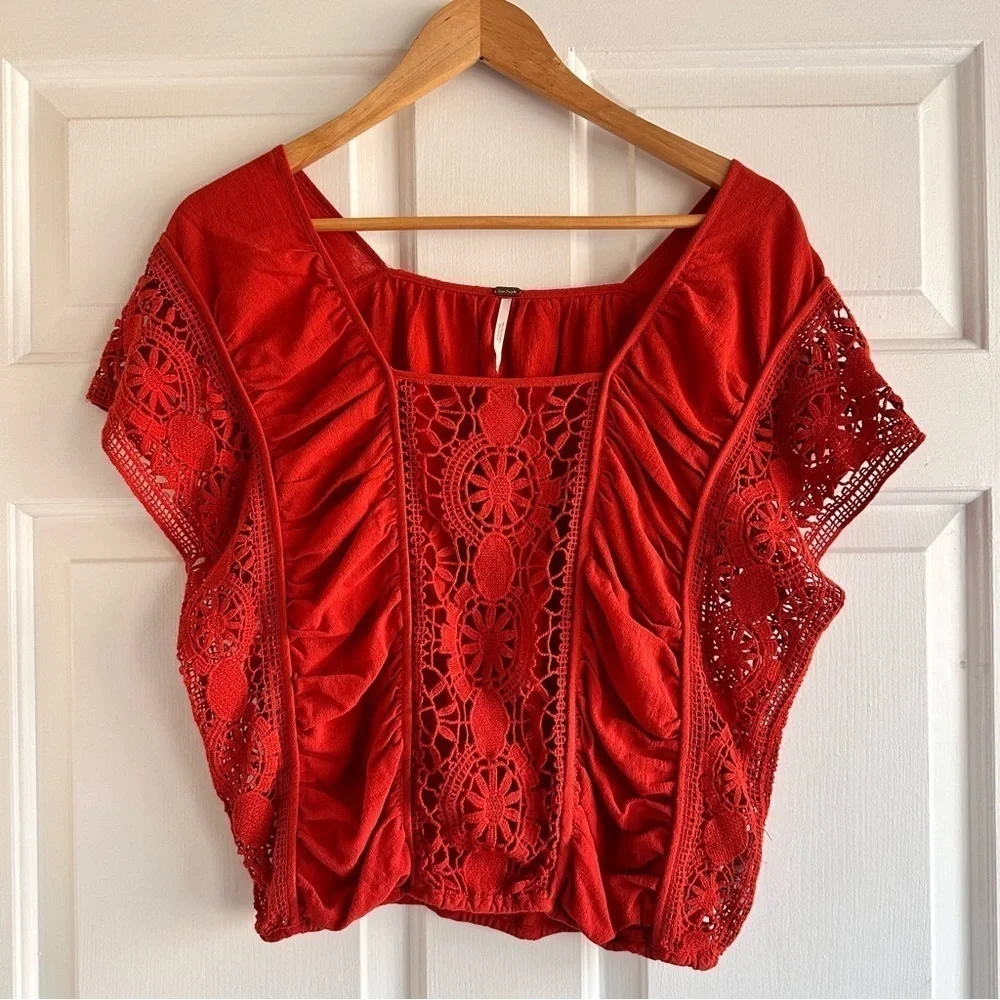 Free People A Little Secret Lace Boho Top Size‎ Small